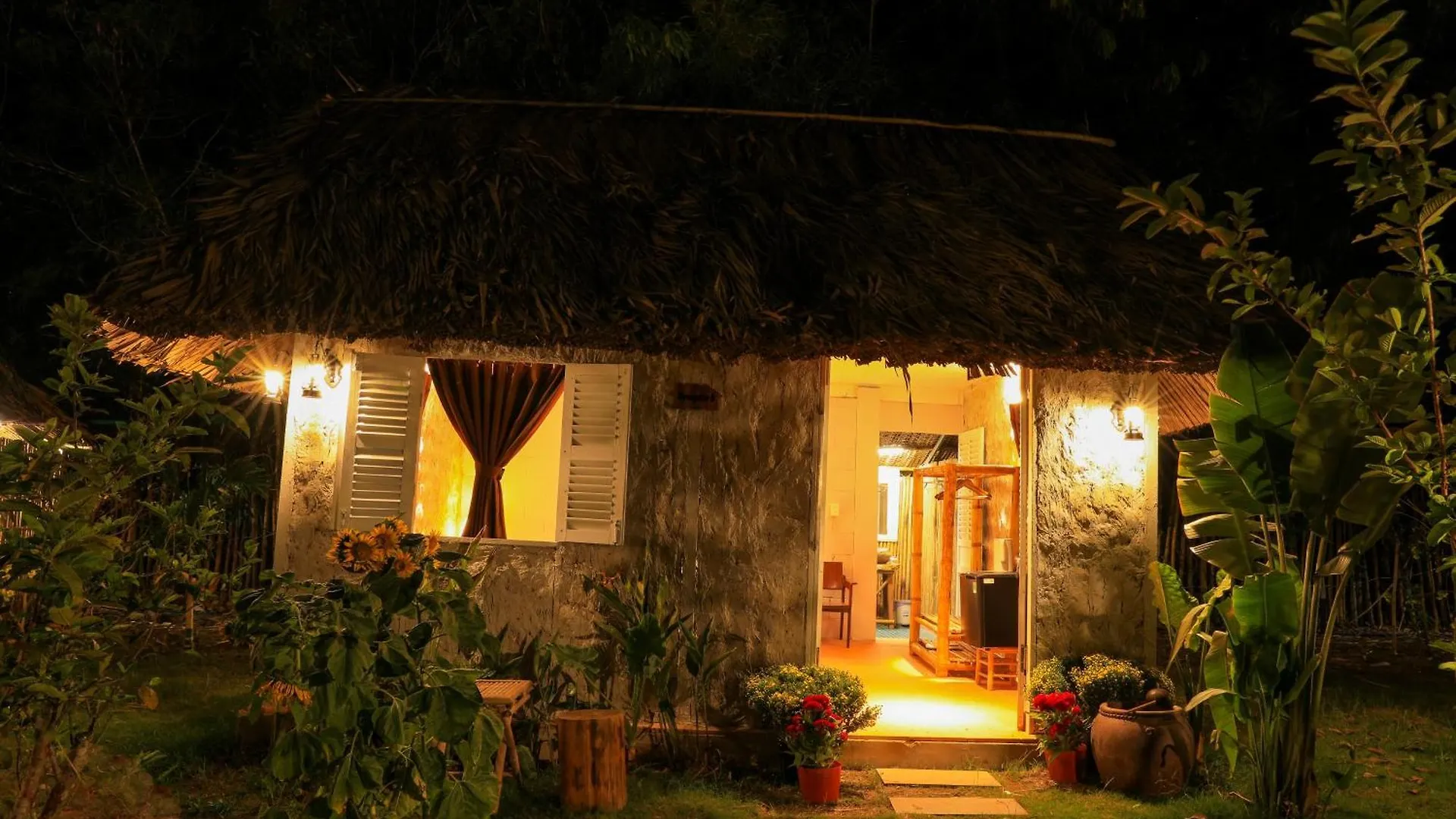 Khu Nghi Duong Sinh Thai Charm Village Vung Tau Vietnam