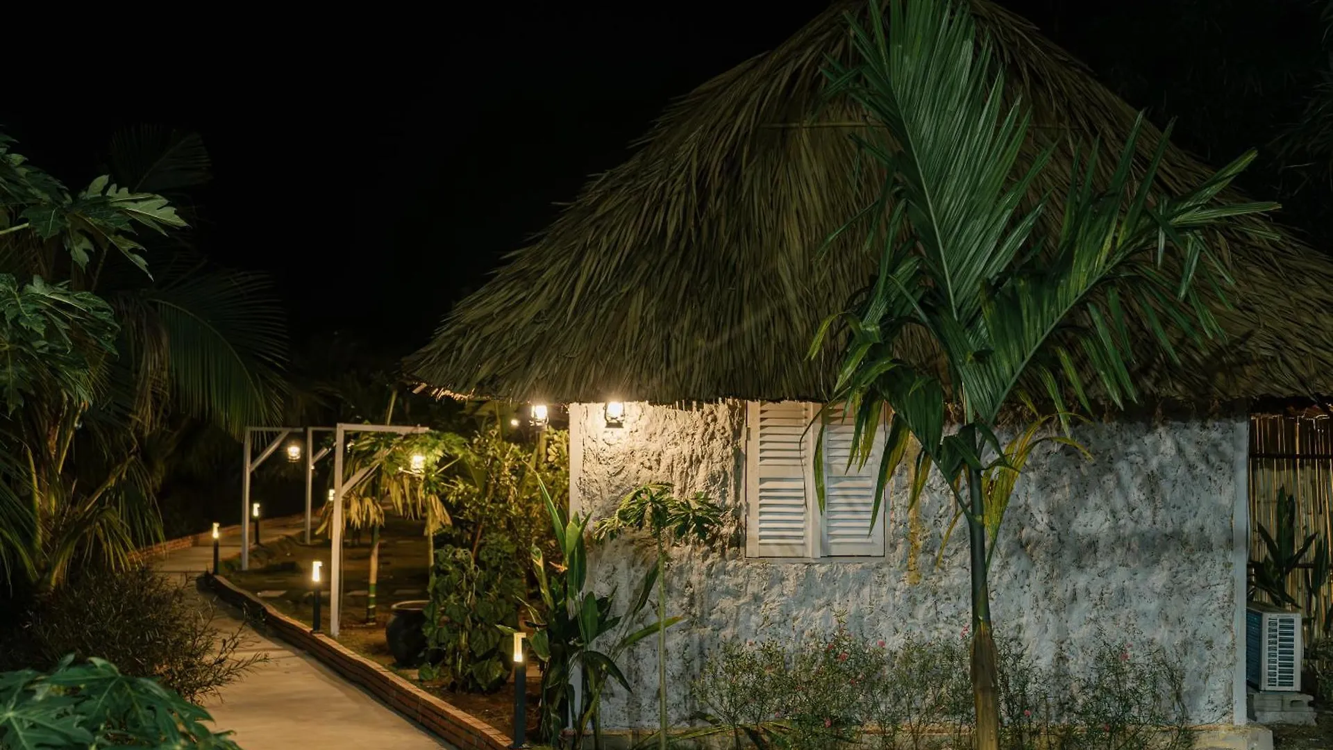 Khu Nghi Duong Sinh Thai Charm Village Vung Tau Vietnam